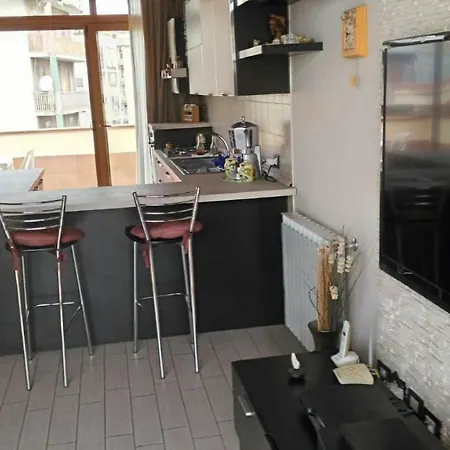 A Due Passi Da Tutto Apartment *